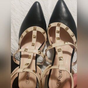 REFRESH BLACK-NUDE HEELS SIZE 7